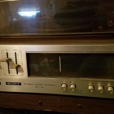 Turntable, VCR And Speakers - Lot # 222 