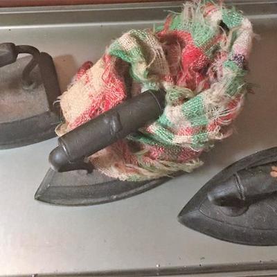 3 Pieces Made Of Cast Iron #11.  