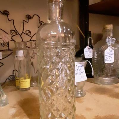 Glass bottle