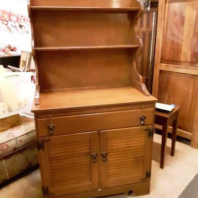 Buffet Hutch