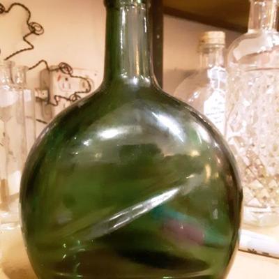 Wine bottle