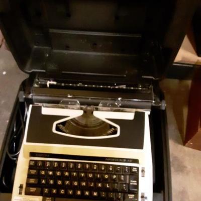 Royal typewriter
