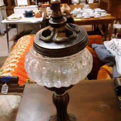 Resin footed dish