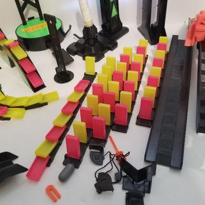 Domino Rally NEON SUPER DELUXE SET Pressman 1990 Hours Of Fun #130-A