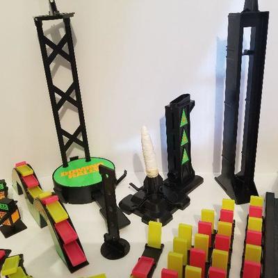 Domino Rally NEON SUPER DELUXE SET Pressman 1990 Hours Of Fun #130-A