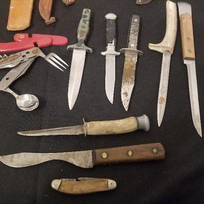 Vintage Lot of Vintage Knives & Sheaths - #67-A