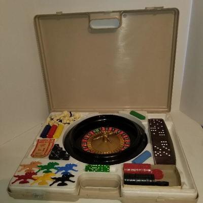 Vintage Sears GAME CASE Roulette Checkers Horse Racing Gambling Games #129-A