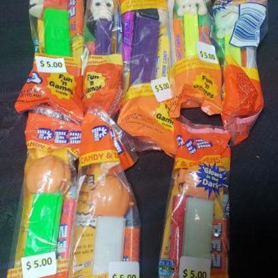 Pez collectibles Halloween Set set of 8