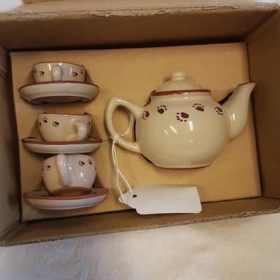 Boyds Bear Tea Set Bearware "Potteryworks Brewin' F.O.B"