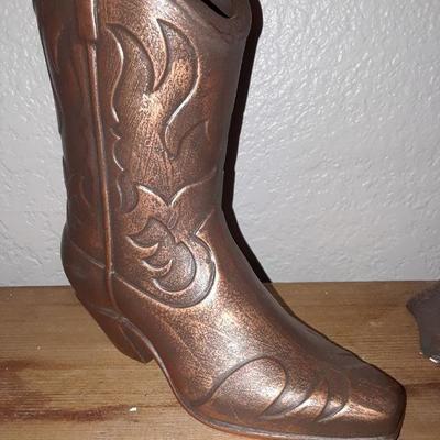 BRONZE BOOT 