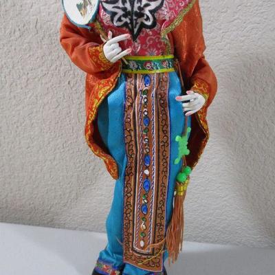 15"  Vintage Japanese Geisha Doll Cloth Body on the Stand 