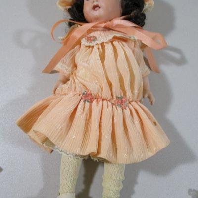German All Porcelain Heaubach Hopplesdorf 12"  Vintage Artist Made 
