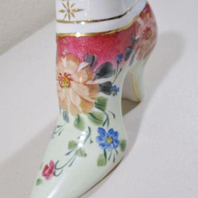 Vintage Formalities High heel Porcelain Shoe Floral Design 4 1/2"