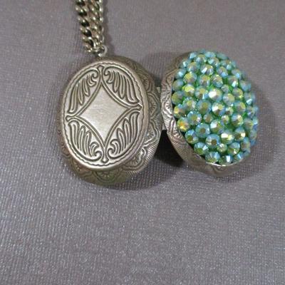 Vintage Tarina Chunky Chain  Locket Choker/ Necklace 10" Blue Crystal Rhinestone