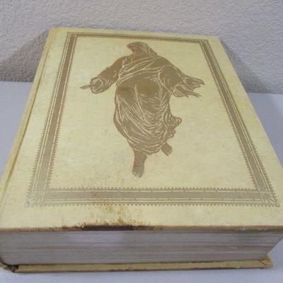 The Holy Bible Fireside Edition Red Letter 1965 :Large leather Binder