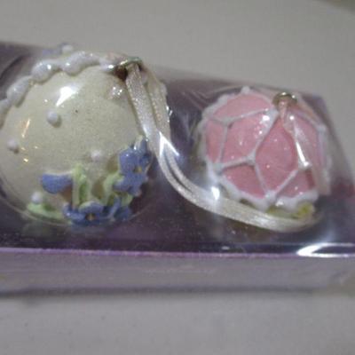 Hallmark Shimmering Easter Egg