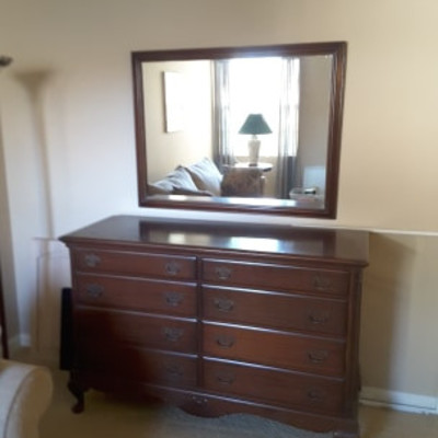 Antique Mahogany Wood Dresser