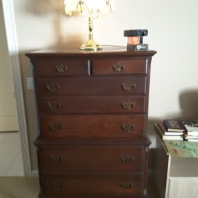 Antique Mahogany Wood Chester drawer