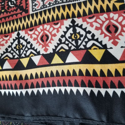 Large Shawl or Table Topper