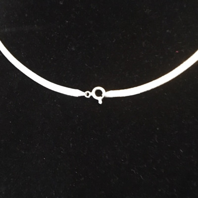 17" Silver V necklace 