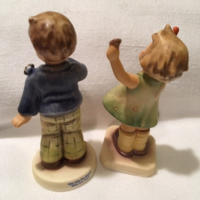 Set of 2 Hummels (Value $40-$80)