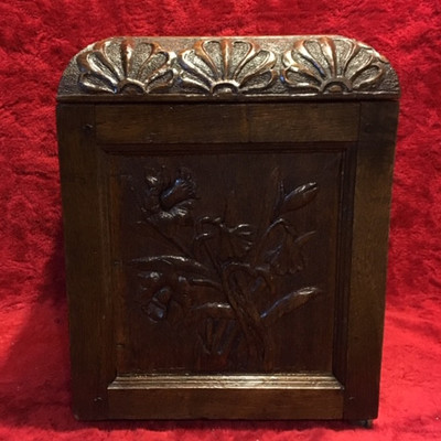English Oak Circa 1890-1900.Handmade with each section a different flower (Appraisal Value of $400-600.)