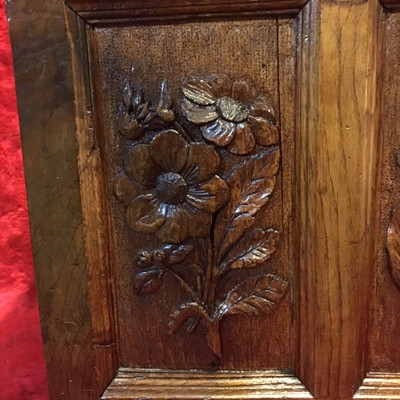 English Oak Circa 1890-1900.Handmade with each section a different flower (Appraisal Value of $400-600.)