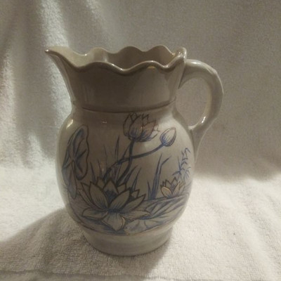 Nice Franklin Pottery Pitcher 