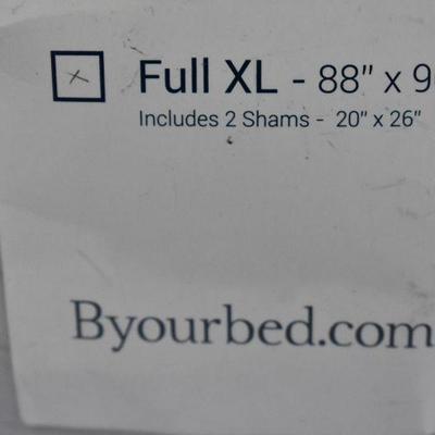 B Texture Pintuck Microfiber Comforter, Full XL 88" x 90" Glacier Gray