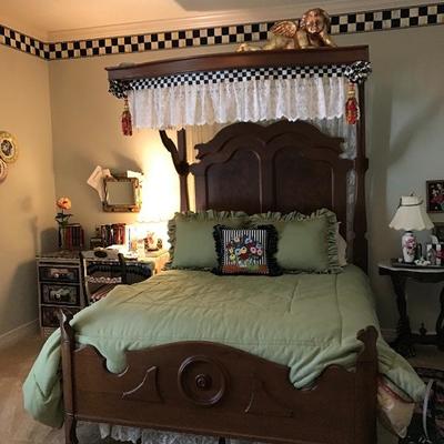 Tester Bed