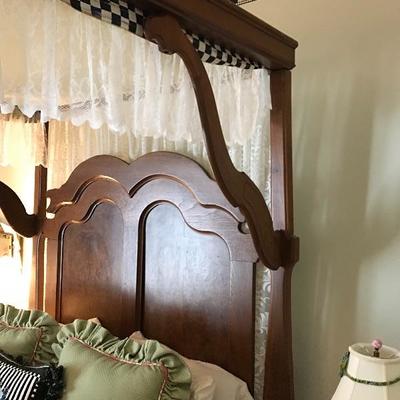 Tester Bed