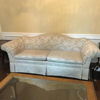 8 ft Comfy Couch 
