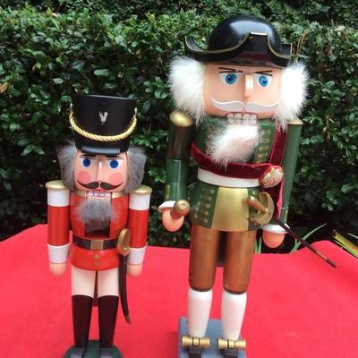 Lot of 2 really nice Nutcrackers