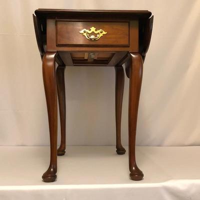 Lot 12 - Drop Leaf Table