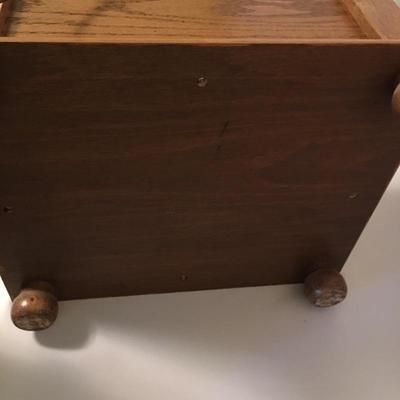 Lot 14 - Magazine Rack & Lamp