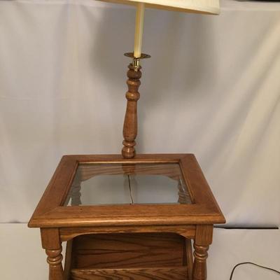 Lot 14 - Magazine Rack & Lamp