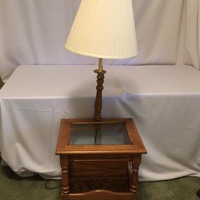 Lot 14 - Magazine Rack & Lamp