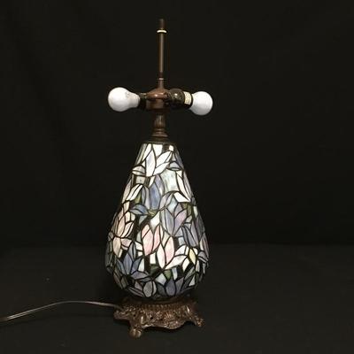 Lot 19 - Tiffany Style Lamp