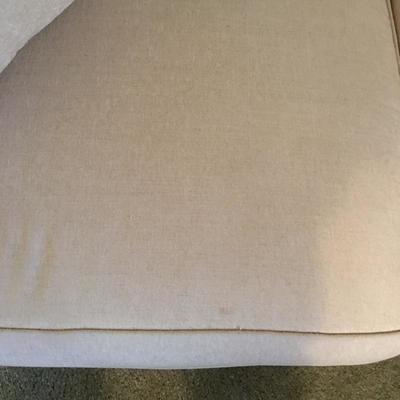 Lot 22 - Havertys Couch