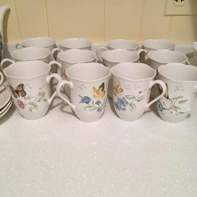 Lot 24 - Lenox Dinner Ware Set