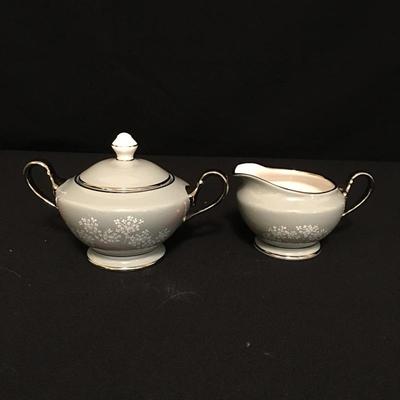 Lot 25 - Castleton China Set