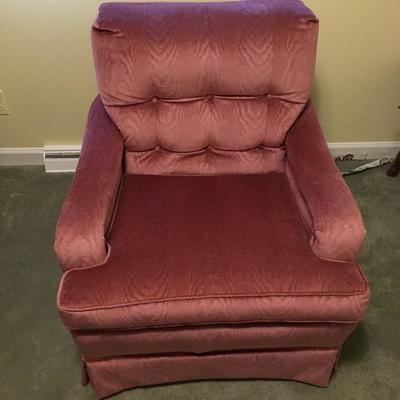 Lot 28 - Chair & Rug