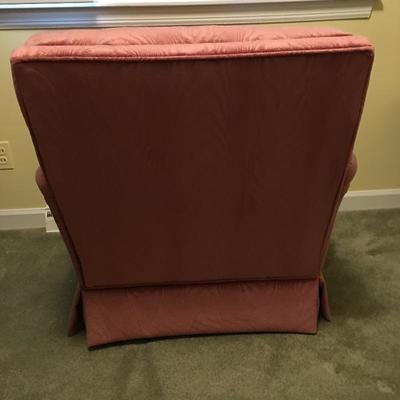 Lot 28 - Chair & Rug