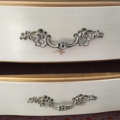 Lot 29 - Chest of Drawers