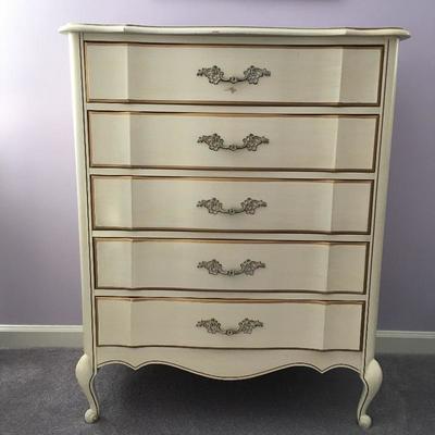 Lot 29 - Chest of Drawers