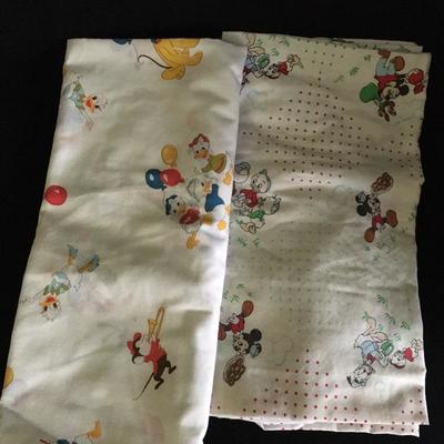 Lot 41 - Vintage Nursery Accessories