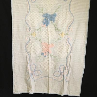 Lot 41 - Vintage Nursery Accessories