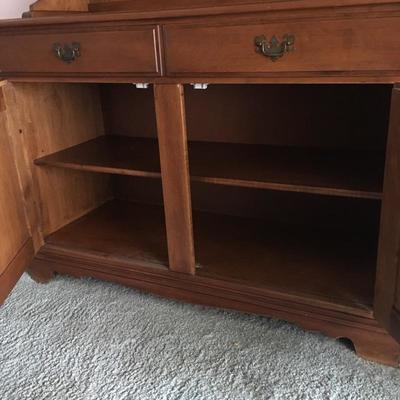 Lot 46 - Heywood Wakefield Hutch