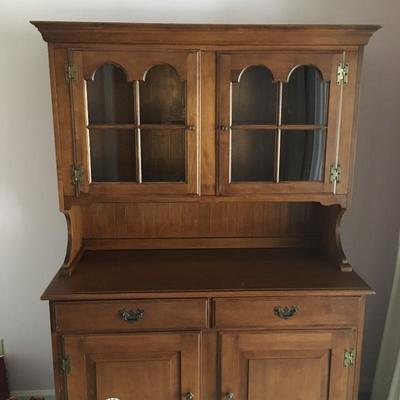Lot 46 - Heywood Wakefield Hutch