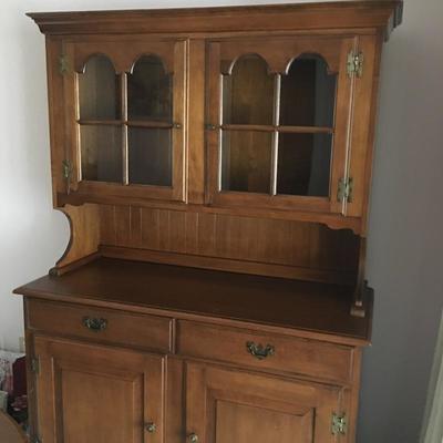 Lot 46 - Heywood Wakefield Hutch